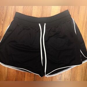 BCG Black Drawstring Athletic Shorts with White Trim Size M Activewear Workout